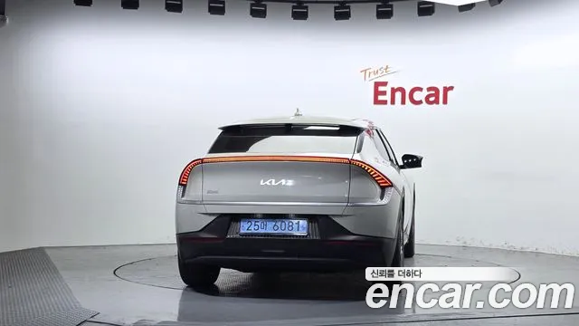Kia EV6 — Фото автомобиля 4