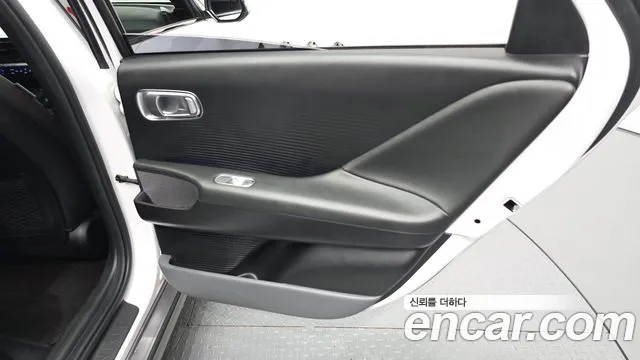 Hyundai Ioniq6 — Фото автомобиля 24