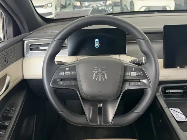 BYD Qin PLUS — Фото автомобиля 3