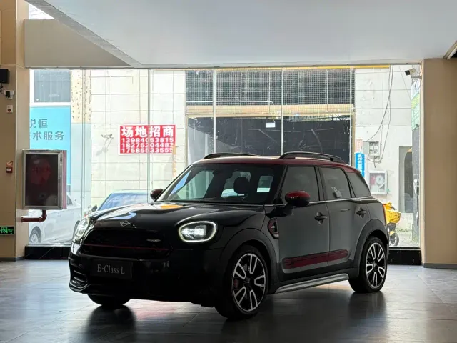 MINI Hatch — Фото автомобиля 2