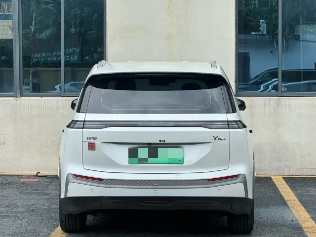 GAC Aion Y — Фото автомобиля 8