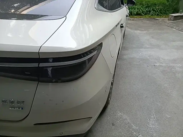 BYD Seal 07 DM-i — Фото автомобиля 7