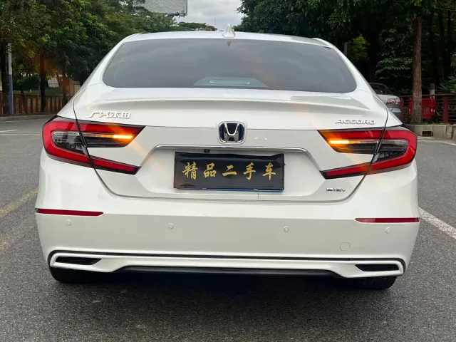 Honda Accord — Фото автомобиля 6