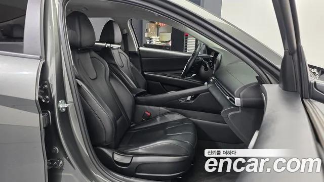 Hyundai Avante CN7 — Фото автомобиля 10