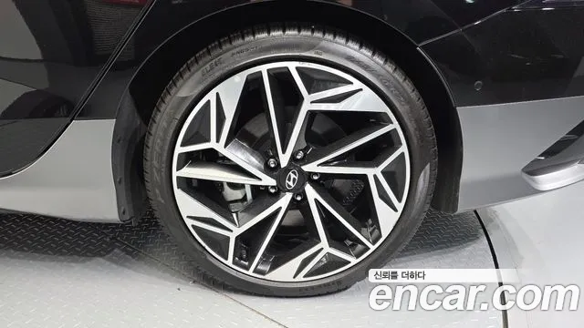 Hyundai Ioniq 6 — Фото автомобиля 5