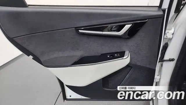 Kia EV6 — Фото автомобиля 22