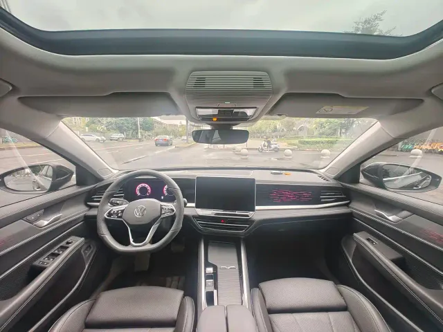 Volkswagen Passat — Фото автомобиля 5