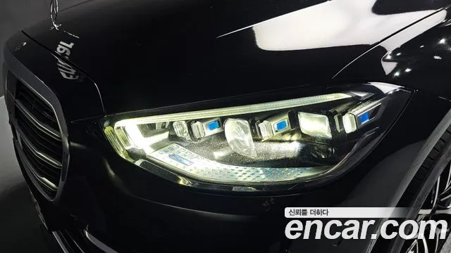 Mercedes-Benz S-Class — Фото автомобиля 18