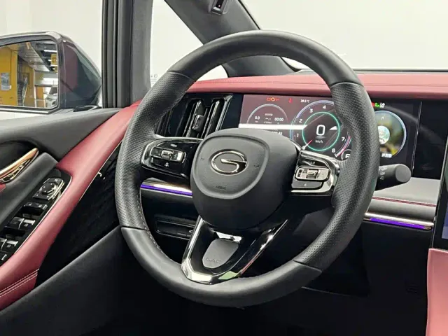 GAC Trumpchi M8 — Фото автомобиля 24