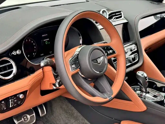 Bentley Bentayga Hybrid — Фото автомобиля 4