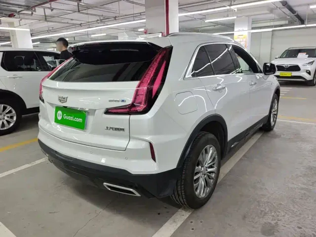 Cadillac XT4 — Фото автомобиля 6