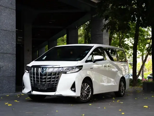 Фотография автомобиля — Toyota Alphard