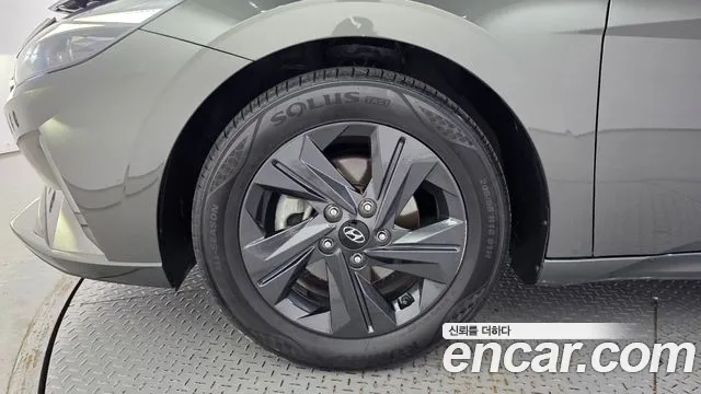 Hyundai Avante CN7 — Фото автомобиля 5