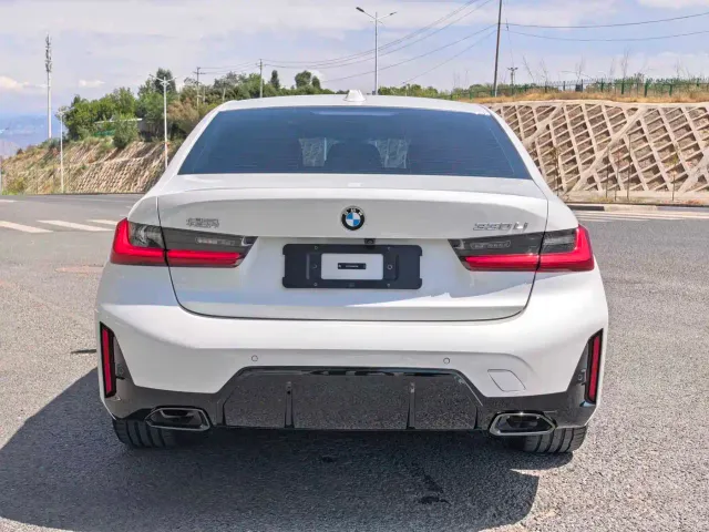 BMW 3 Series — Фото автомобиля 15