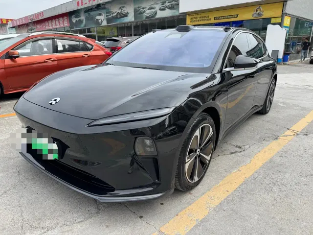 Фотография автомобиля — Nio ET5 Touring