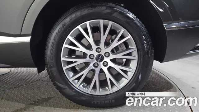 Genesis GV80 — Фото автомобиля 21