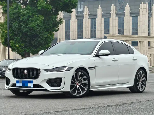 Фотография автомобиля — Jaguar XEL
