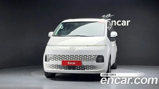 Hyundai Staria — Фото автомобиля 2