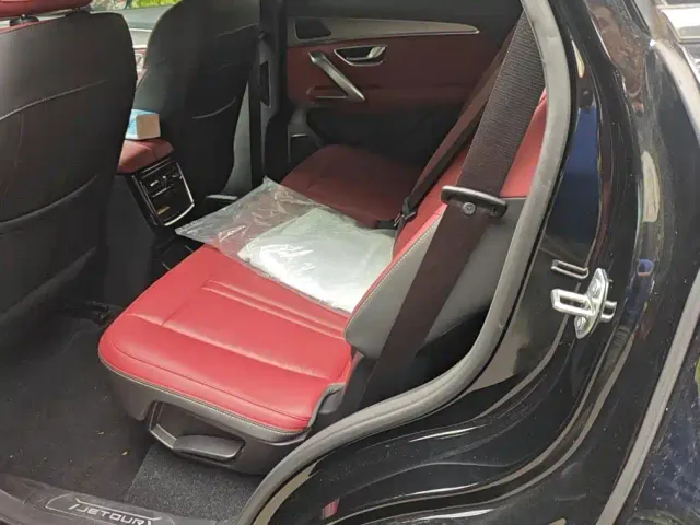 Jetour X70 Plus — Фото автомобиля 11