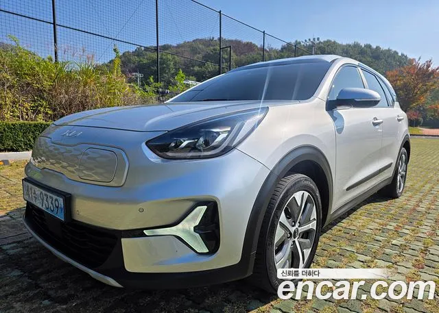 Kia Niro — Фото автомобиля 2