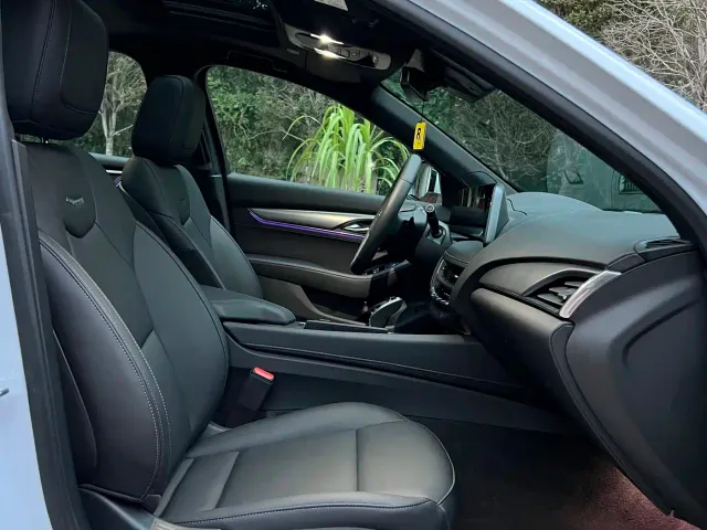 Cadillac CT5 — Фото автомобиля 14