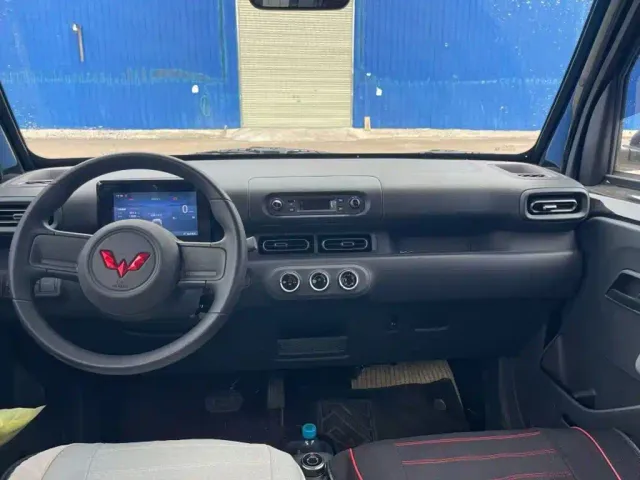 Wuling Zhiguang NEV — Фото автомобиля 13