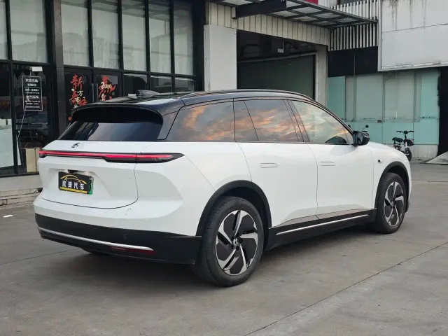 Nio ES6 — Фото автомобиля 4