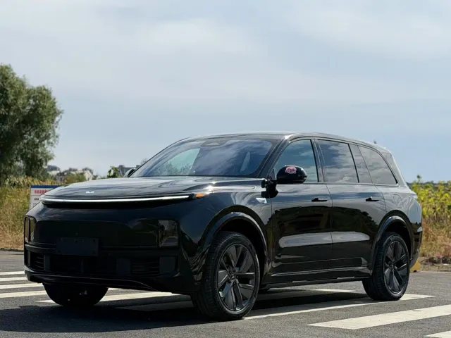 Фотография автомобиля — Li Auto L9