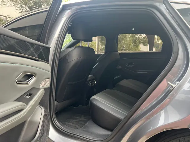 BYD Qin L — Фото автомобиля 5