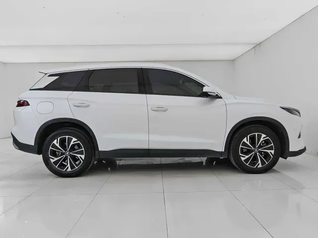 BYD Song Pro — Фото автомобиля 15