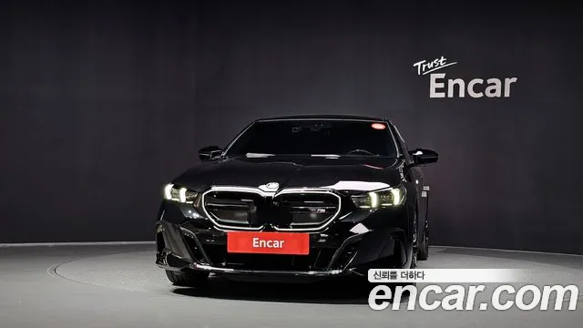 BMW i5 G60 — Фото автомобиля 3