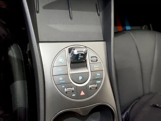 BYD Seal 05 DM-i — Фото автомобиля 13