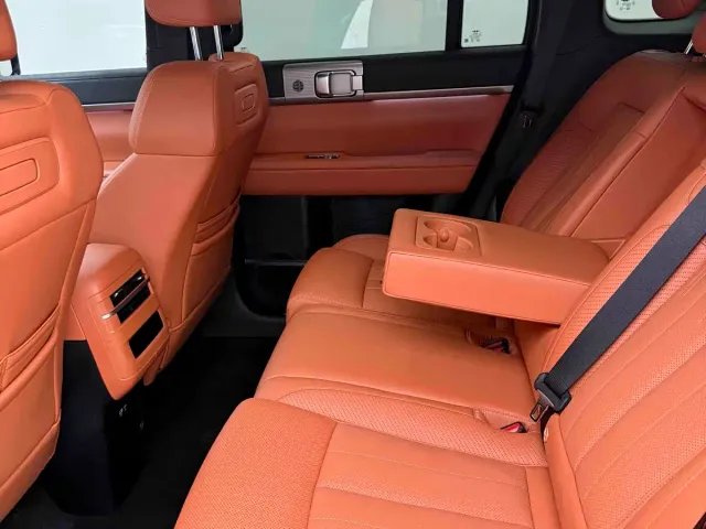 BYD FangChengBao Titanium 7 — Фото автомобиля 5
