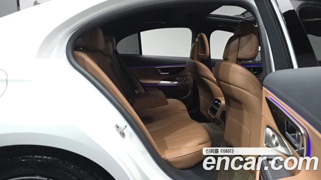 Mercedes-Benz E-Class W214 — Фото автомобиля 17