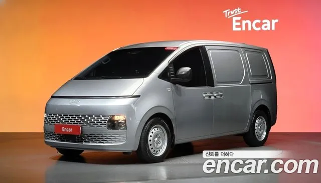 Фотография автомобиля — Hyundai Staria