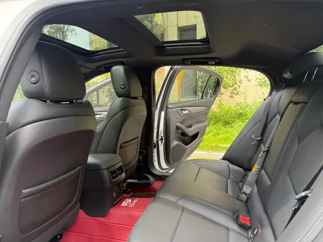 Cadillac CT5 — Фото автомобиля 14