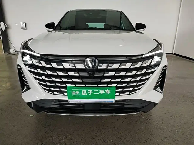 Changan UNI-Z — Фото автомобиля 2
