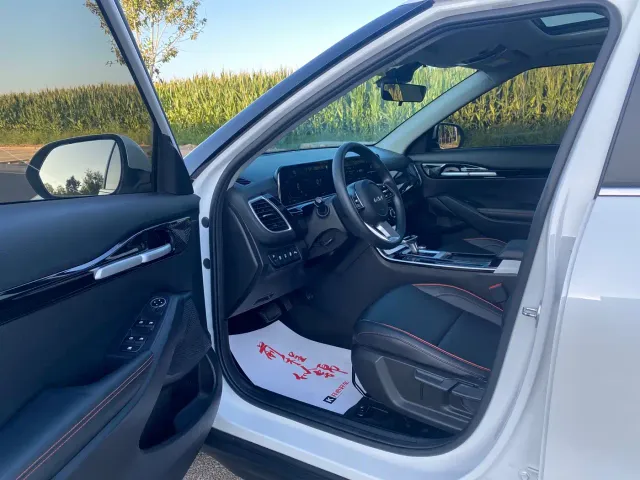 Kia Seltos — Фото автомобиля 4