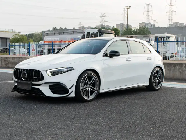 Фотография автомобиля — Mercedes-Benz A-Class AMG