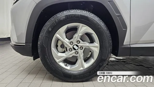 Hyundai Tucson Tucson (NX4) Дизель 2.0 2WD — Фото автомобиля 5