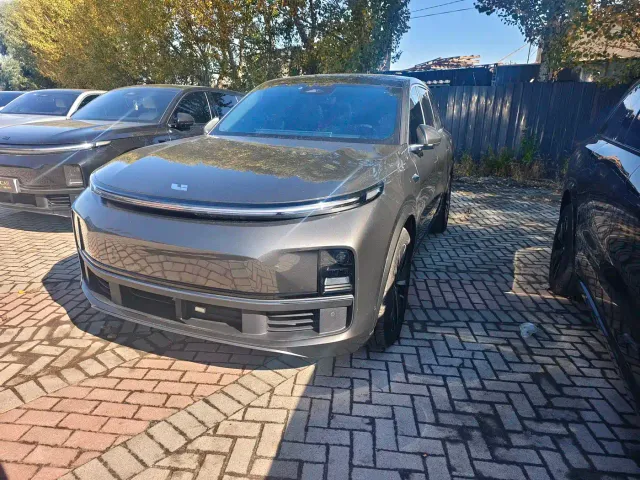 Фотография автомобиля — Li Auto L8