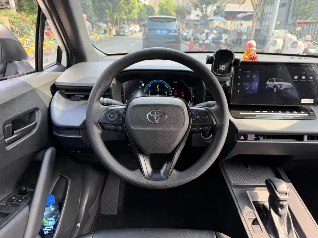 Toyota Corolla Cross — Фото автомобиля 13