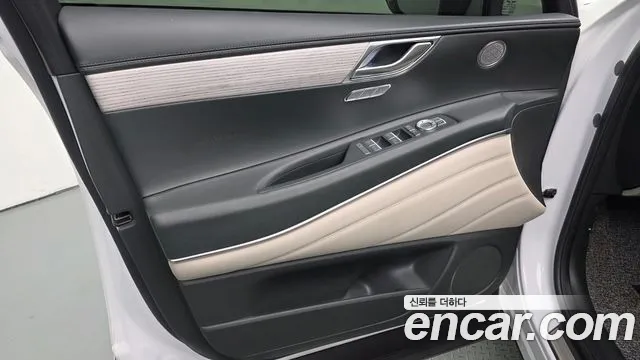 Genesis GV80 2.5T Бензин AWD — Фото автомобиля 21
