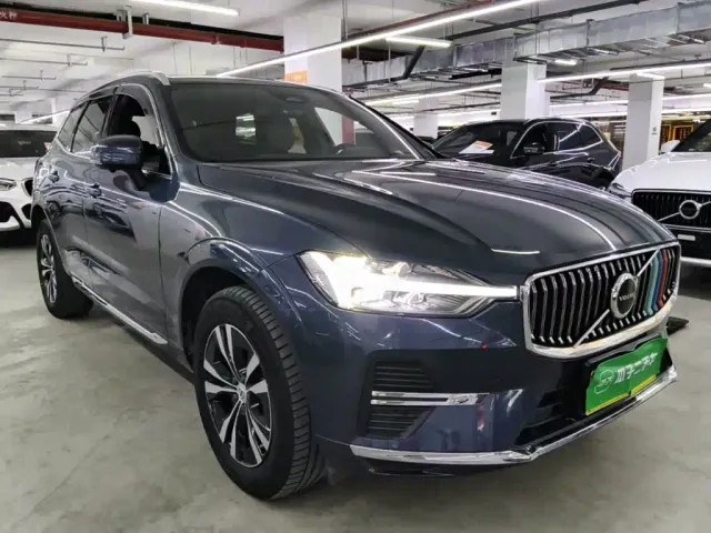 Volvo XC60 — Фото автомобиля 3