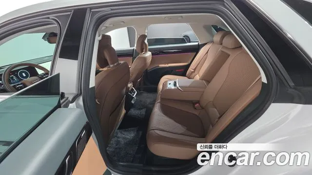 Hyundai Grandeur GN7 — Фото автомобиля 17