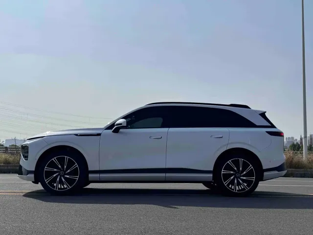 Xpeng G9 — Фото автомобиля 5