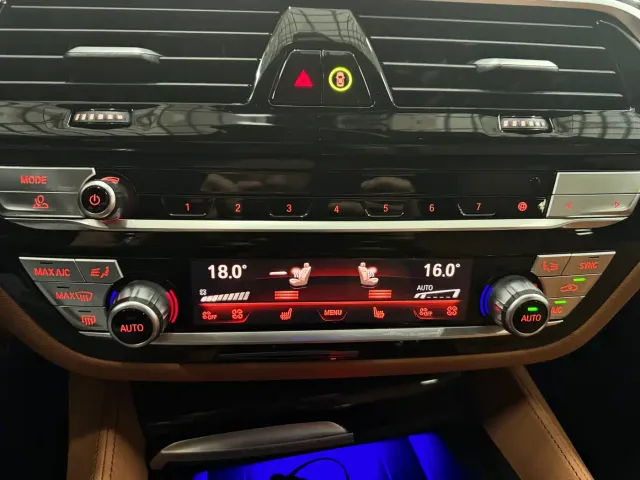 BMW 6 Series Gran Turismo — Фото автомобиля 9