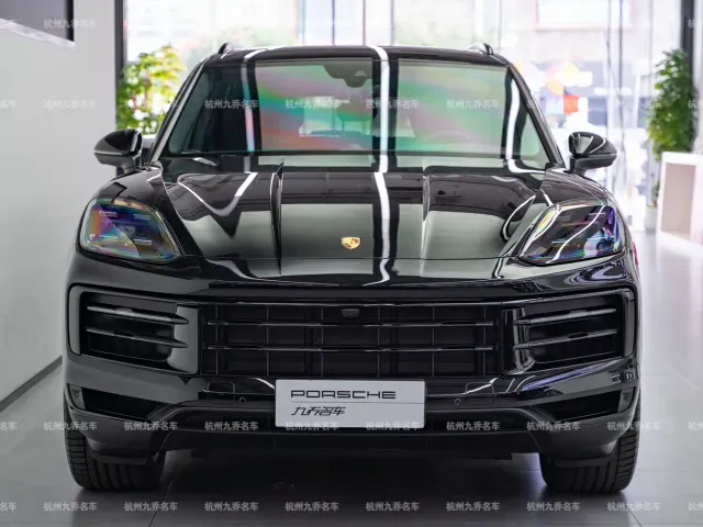 Porsche Cayenne — Фото автомобиля 2