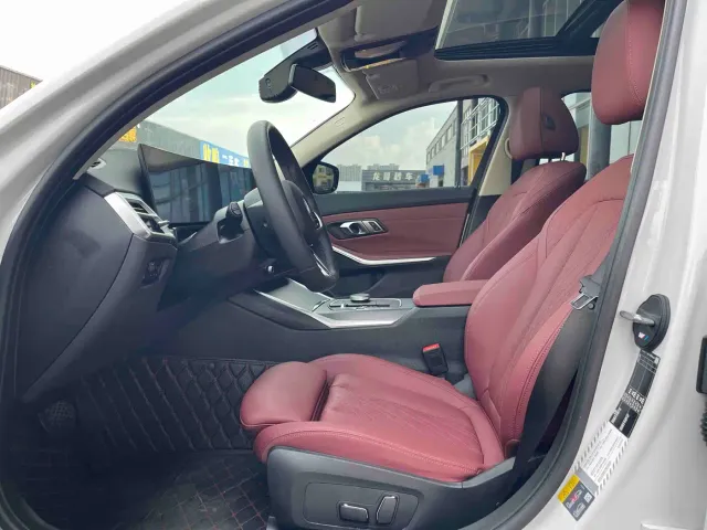 BMW BMW i3 2025 eDrive 35 L — Фото автомобиля 4