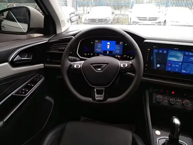 Jetta VS7 — Фото автомобиля 10